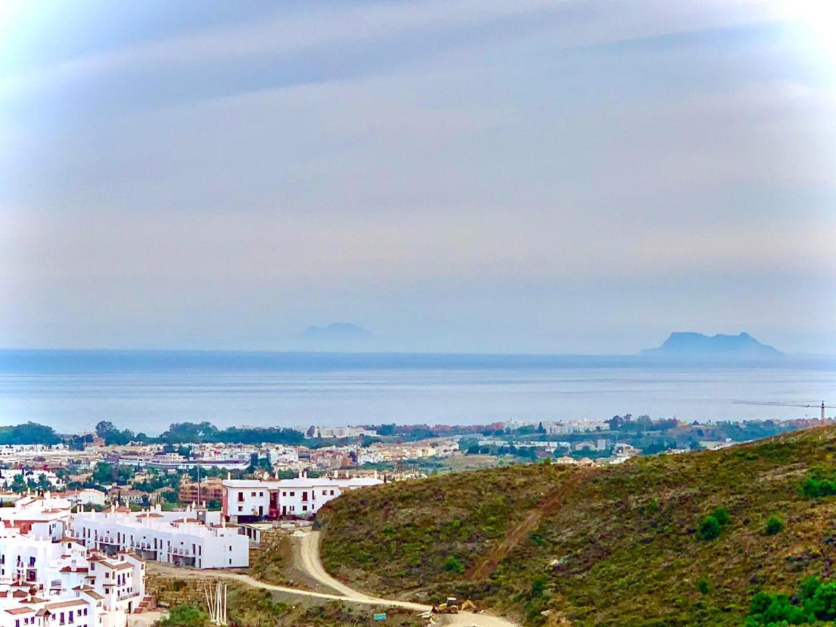Quartiers Marbella Penthouse In Hacienda Cifuentes Benahavis Apartman Estepona Kültér fotó